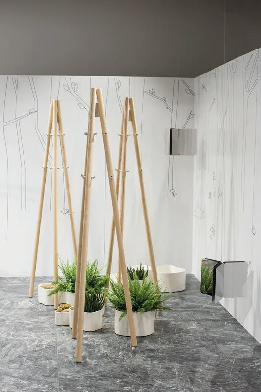 Kiila Coat Stand