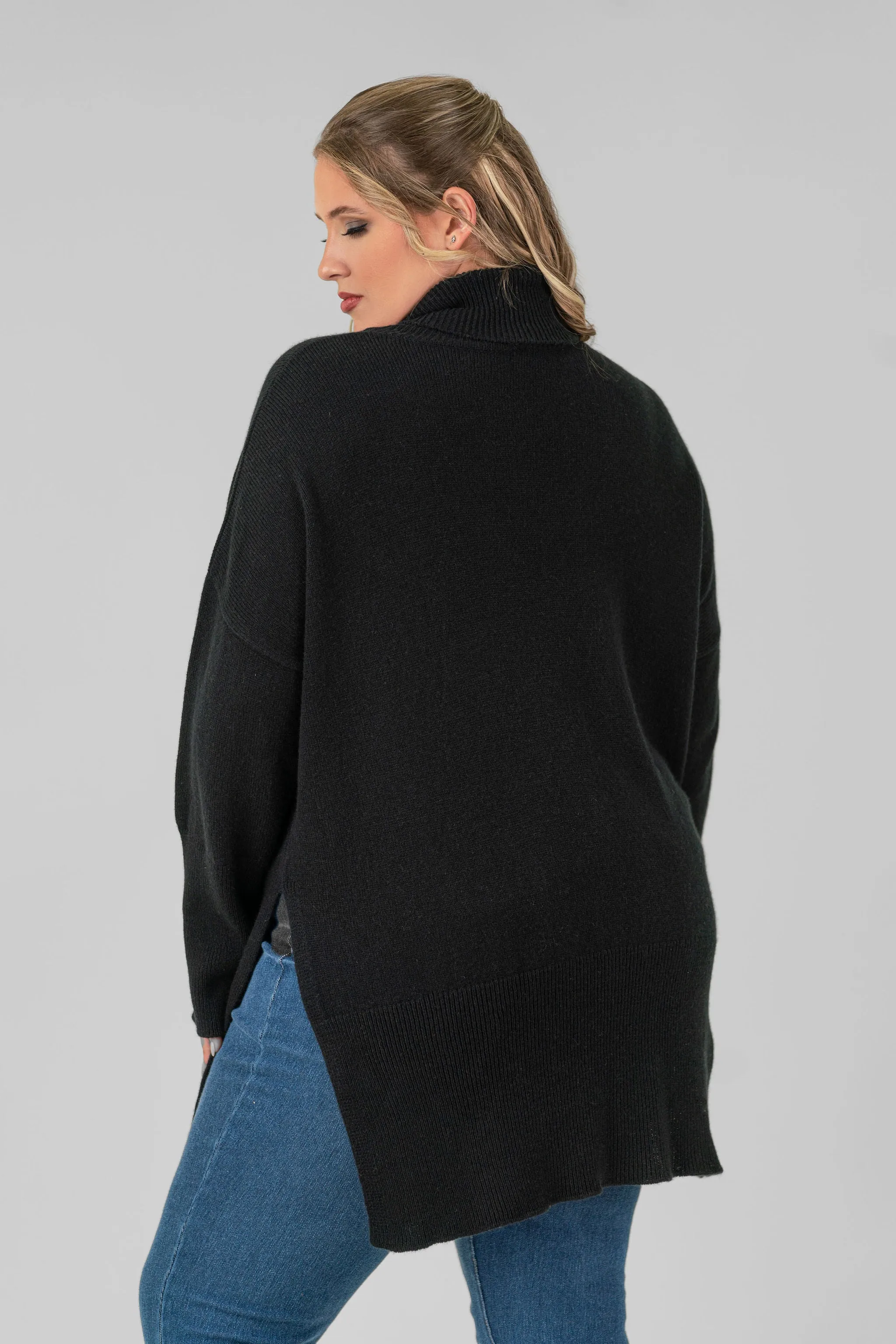 LONG LOOSE SWEATER IN WOOL AND CASHMERE