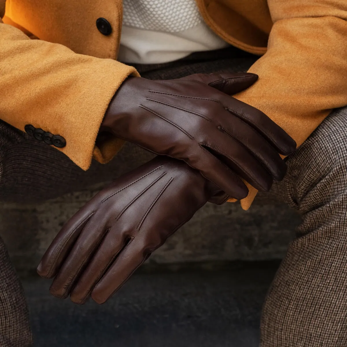 Marco (brown) - Italian lambskin leather gloves with brown fur lining