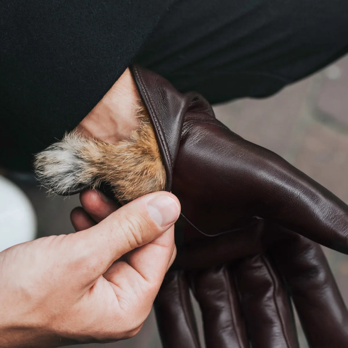 Marco (brown) - Italian lambskin leather gloves with brown fur lining