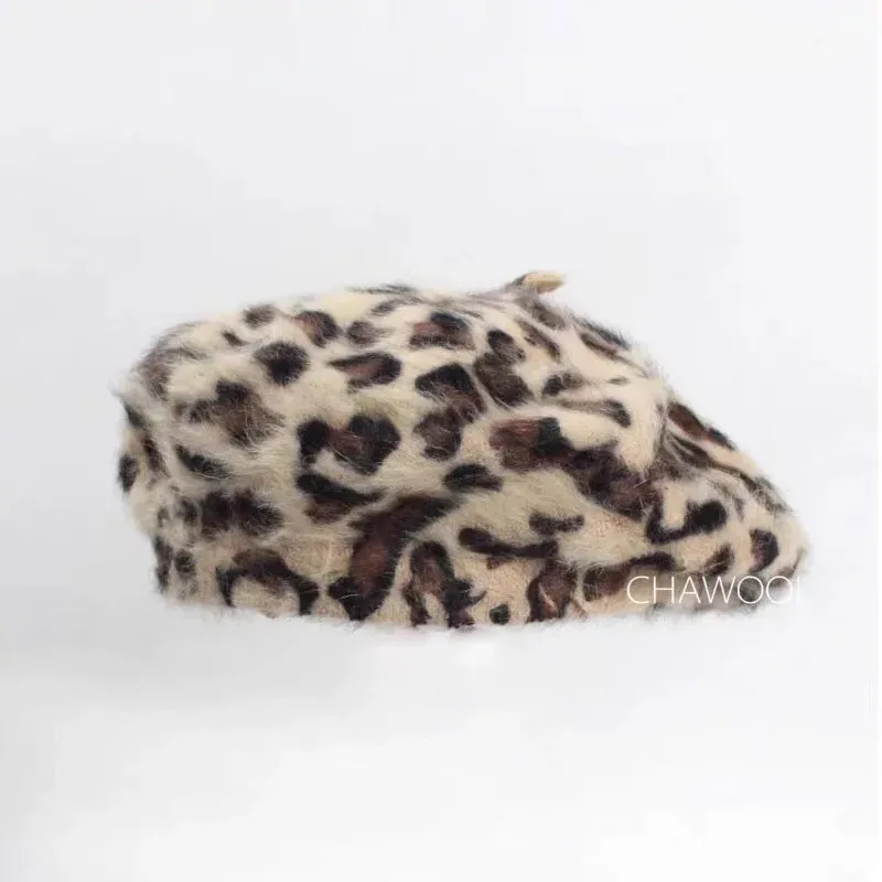 TAVIMART  -  Sweet Hot Girl Leopard Print Retro Beret Women's Autumn and Winter Pure Sexy Knitted Beret Fashion Female Trendy Accessories