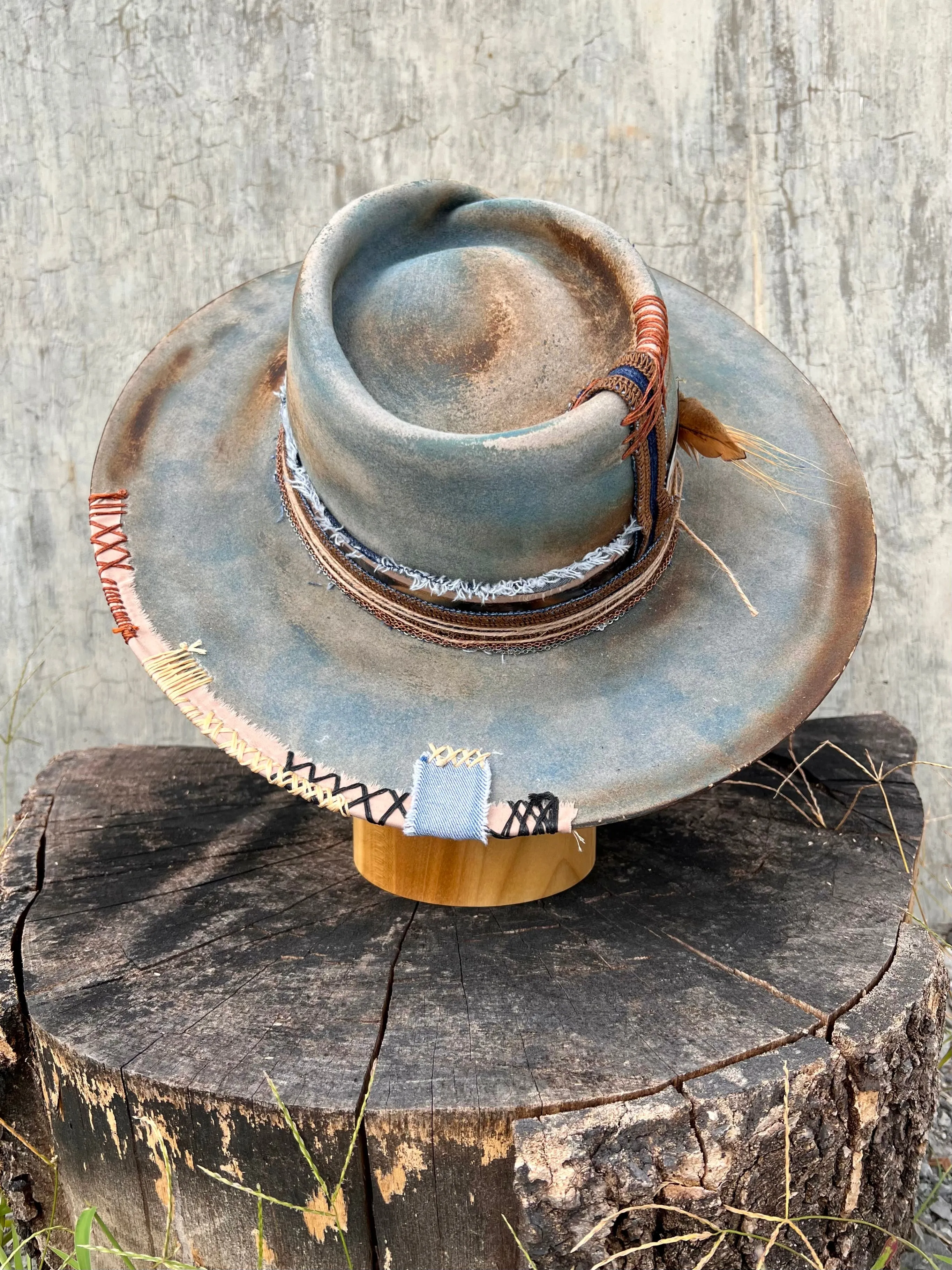 Tempered Teal Vintage Wide-Brimmed Felt Hat