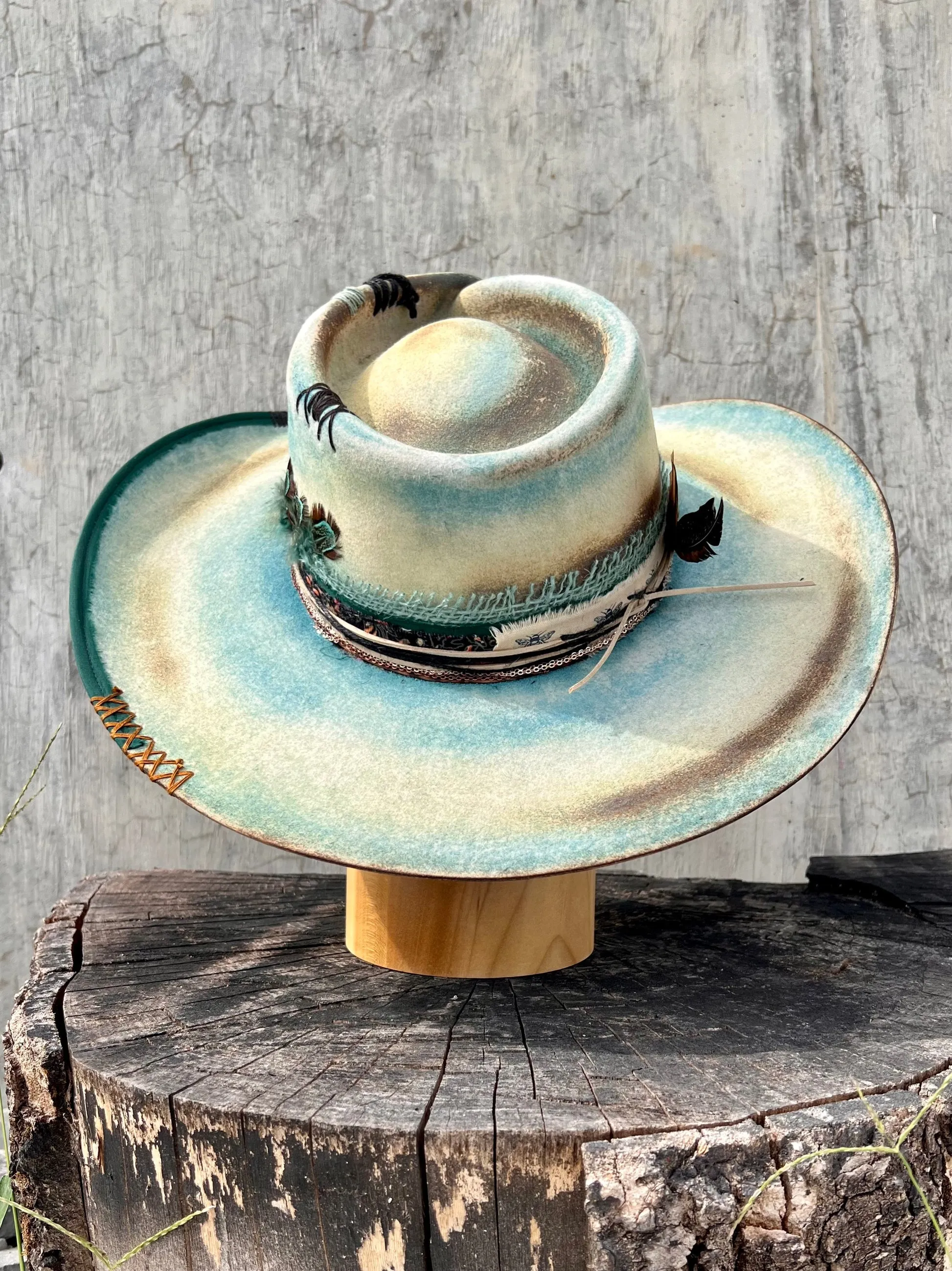 Tempered Teal Vintage Wide-Brimmed Felt Hat